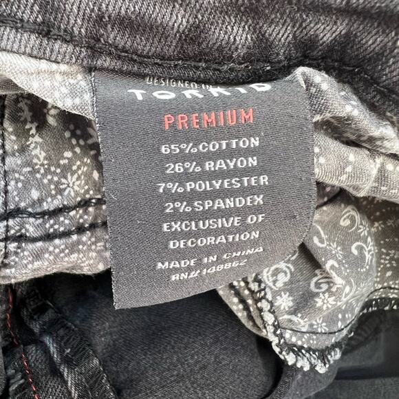 Torrid Jeans Women's 26 R Black High Rise Curvy Premium Stretch Normcore - Picture 13 of 13